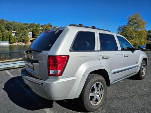 2009 Jeep Grand Cherokee Laredo