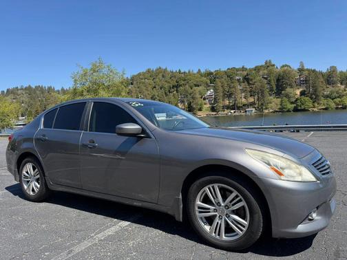 Graphite Shadow 2013 INFINITI G37x Base