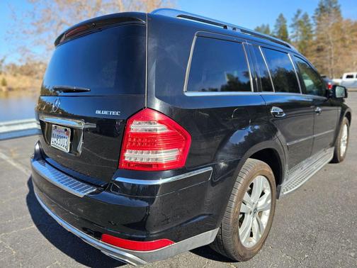 2012 Mercedes-Benz GL-Class 4MATIC