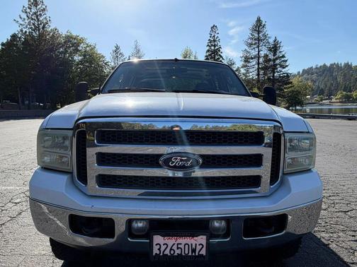 Oxford White Clearcoat 2005 Ford F-250 XLT