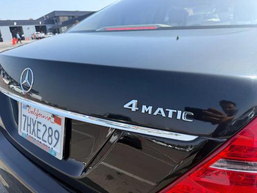 2011 Mercedes-Benz S-Class 4MATIC
