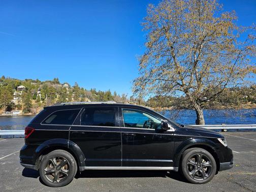 2018 Dodge Journey Crossroad