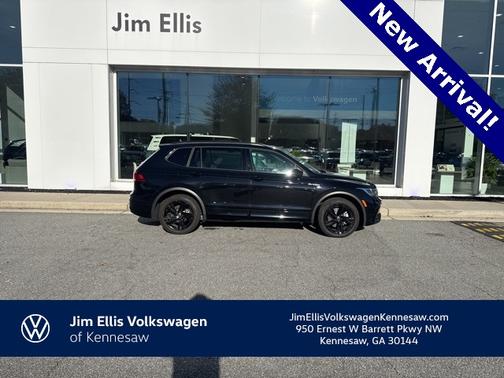 2023 Volkswagen Tiguan 2.0T SE R-Line Black