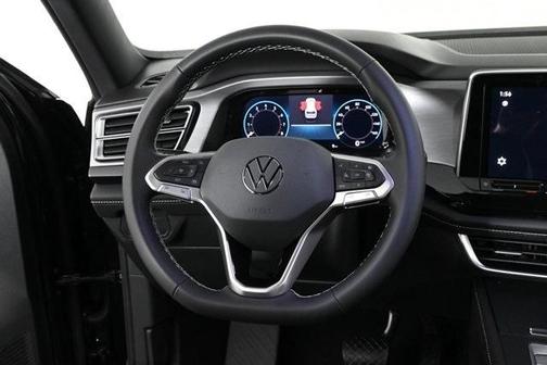 2025 Volkswagen Atlas Cross Sport 2.0T SE