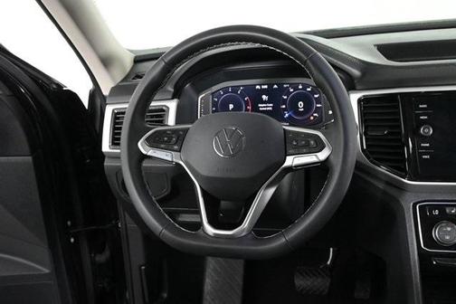 2023 Volkswagen Atlas 3.6L SE w/Technology