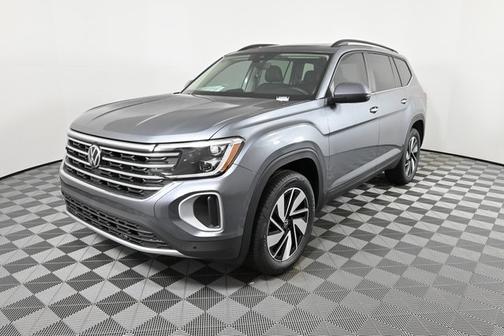2025 Volkswagen Atlas 2.0T SE w/ Technology
