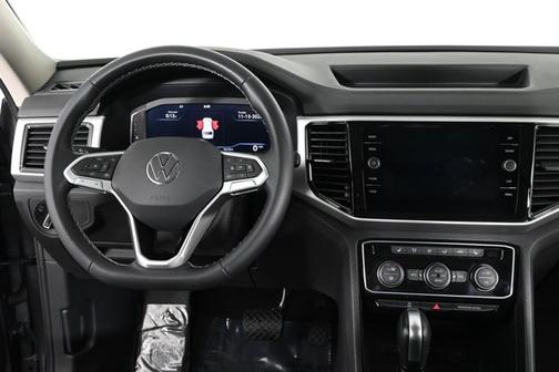 2023 Volkswagen Atlas 3.6 SE w/ Technology