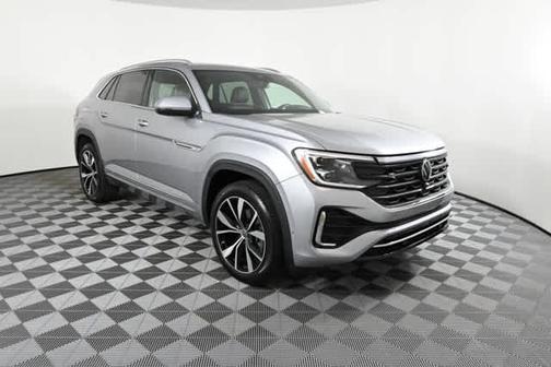 Silver Bird Metallic 2024 Volkswagen Atlas Cross Sport 2.0T SEL Premium R-Line