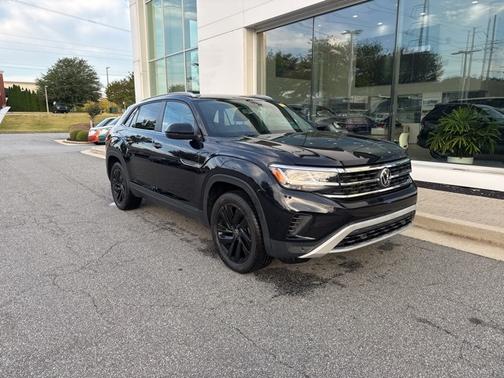 2022 Volkswagen Atlas Cross Sport 2.0T SE w/ Technology