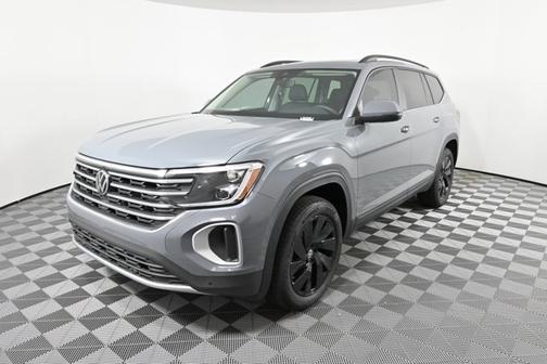 2025 Volkswagen Atlas 2.0T SE w/ Technology