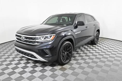 2023 Volkswagen Atlas Cross Sport 2.0T SE w/ Technology