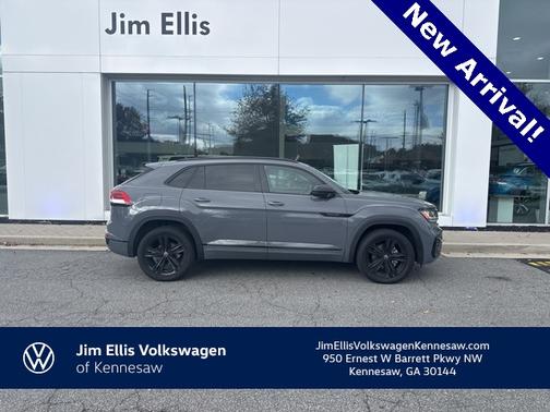 2022 Volkswagen Atlas Cross Sport 3.6 V6 SEL R-Line Black