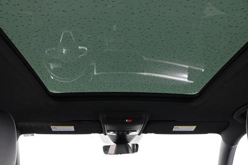 2022 Volkswagen Atlas Cross Sport 3.6 V6 SEL R-Line Black