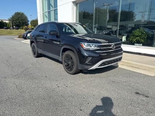 2022 Volkswagen Atlas Cross Sport 3.6 V6 SE w/ Technology