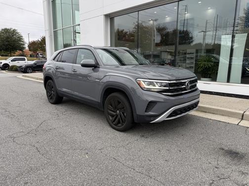 2021 Volkswagen Atlas Cross Sport 2.0T SE w/ Technology
