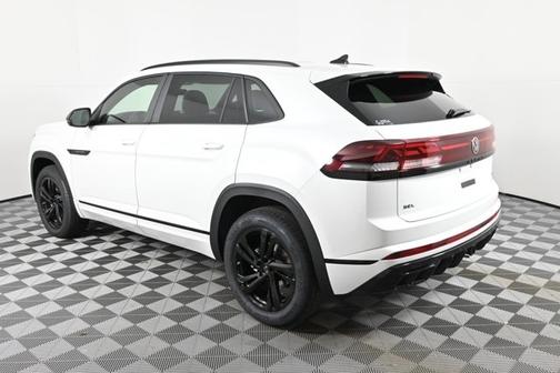 2025 Volkswagen Atlas Cross Sport 2.0T SEL R-Line Black