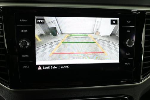 2022 Volkswagen Atlas Cross Sport 2.0T SEL