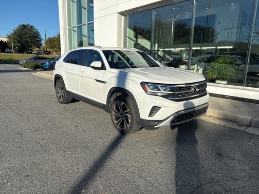 2022 Volkswagen Atlas Cross Sport 2.0T SEL