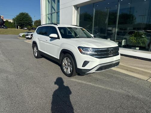 Pure White 2023 Volkswagen Atlas 3.6 SE w/ Technology