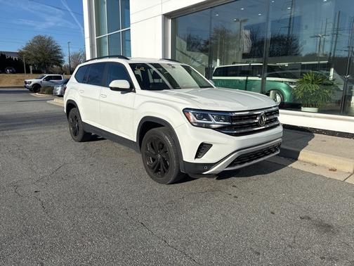 2022 Volkswagen Atlas 2.0T SE w/ Technology
