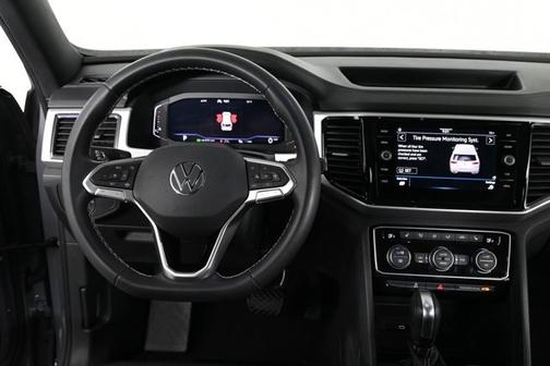 2022 Volkswagen Atlas Cross Sport 2.0T SE w/ Technology