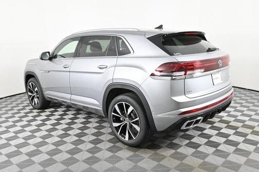 2025 Volkswagen Atlas Cross Sport 2.0T SEL Premium R-Line