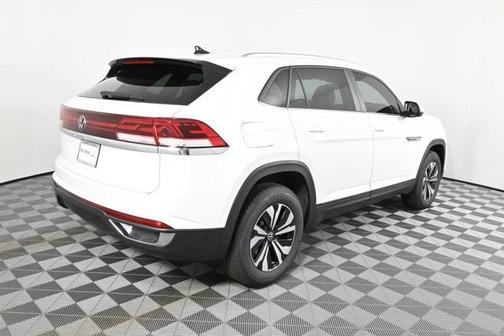 2025 Volkswagen Atlas Cross Sport 2.0T SE