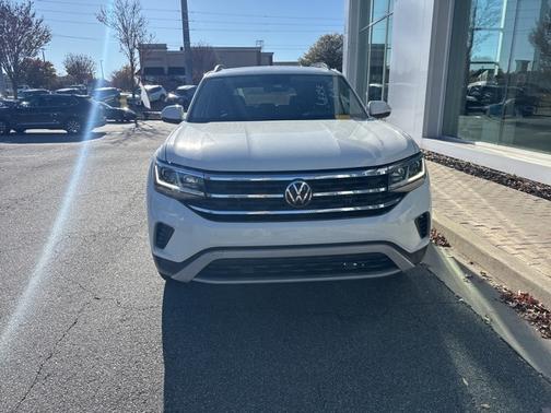 2023 Volkswagen Atlas 2.0T SE w/ Technology