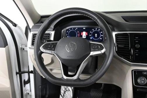 2022 Volkswagen Atlas 3.6L SE w/Technology