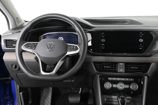 Blue Dusk 2022 Volkswagen Taos 1.5T SEL