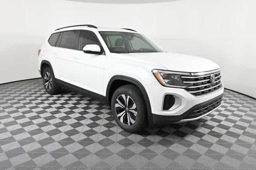 Opal White Pearl 2026 Volkswagen Atlas 2.0T SE