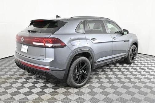 2025 Volkswagen Atlas Cross Sport 2.0T SEL R-Line Black