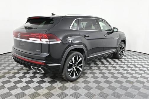 2025 Volkswagen Atlas Cross Sport 2.0T SEL Premium R-Line