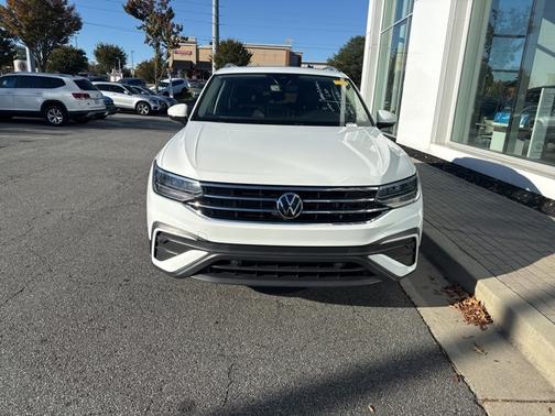 2022 Volkswagen Tiguan 2.0T SE