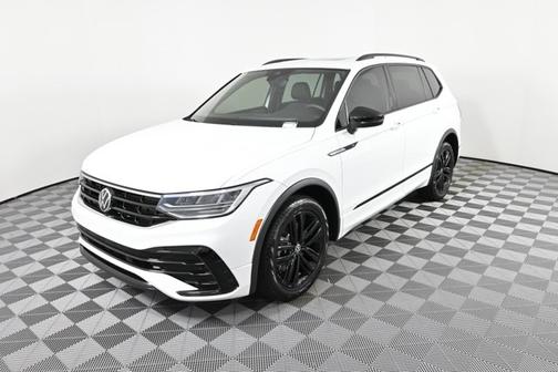 2022 Volkswagen Tiguan 2.0T SE R-Line Black