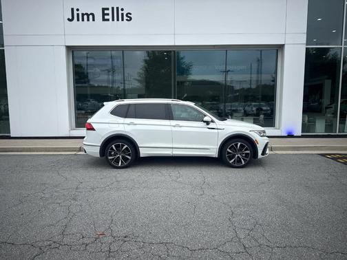 Oryx White Pearl Effect 2022 Volkswagen Tiguan 2.0T SEL R-Line