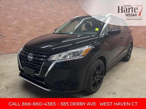 2022 Nissan Kicks SV