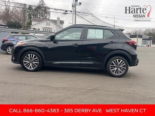 2024 Nissan Kicks SR