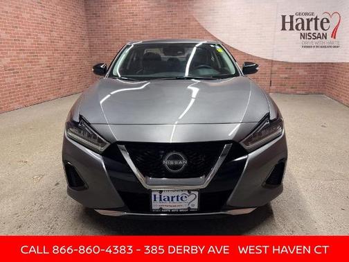 2023 Nissan Maxima SV