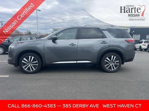 2022 Nissan Pathfinder Platinum