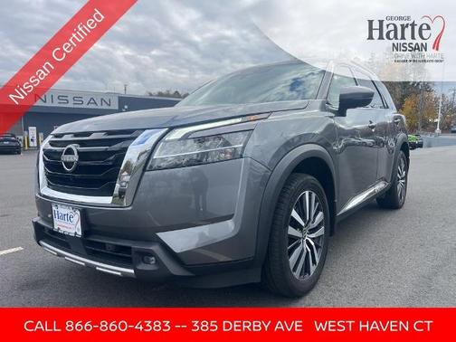 2022 Nissan Pathfinder Platinum