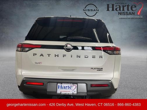 2026 Nissan Pathfinder Platinum