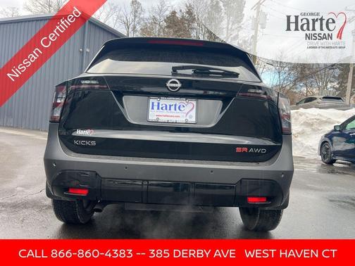 2025 Nissan Kicks SR