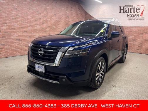 2022 Nissan Pathfinder Platinum