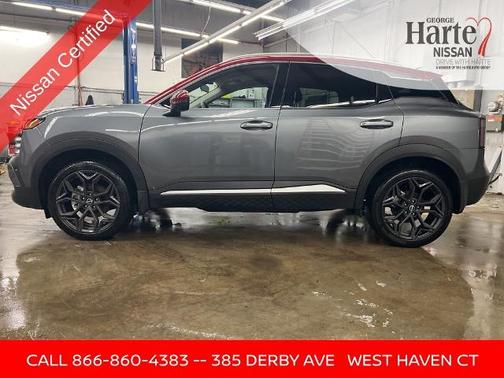 2025 Nissan Kicks SR