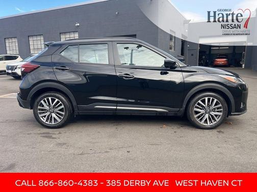 2024 Nissan Kicks SR