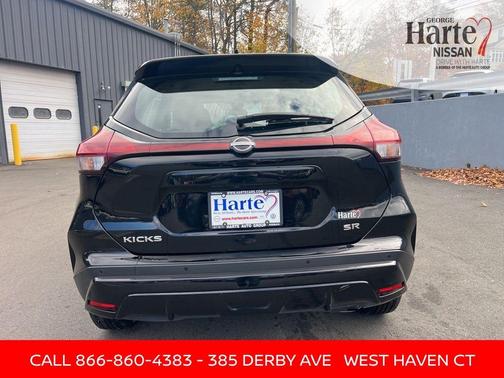 2024 Nissan Kicks SR