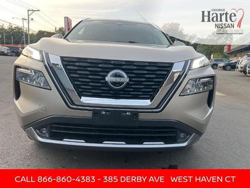 2022 Nissan Rogue SL