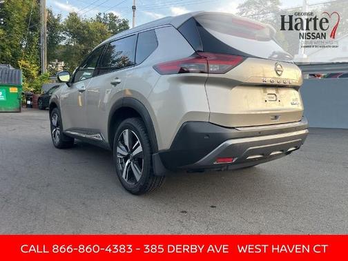 2022 Nissan Rogue SL