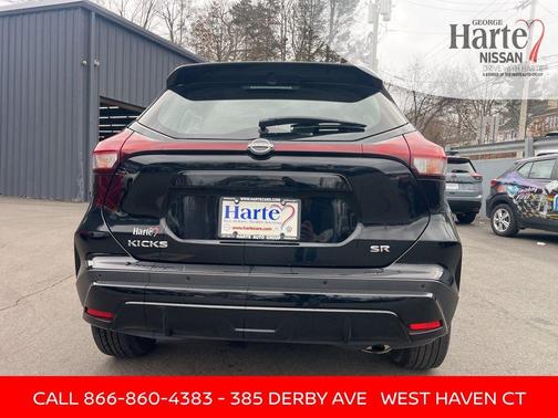 2024 Nissan Kicks SR